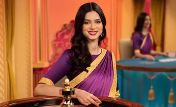 Hỗ trợ qua Hotline